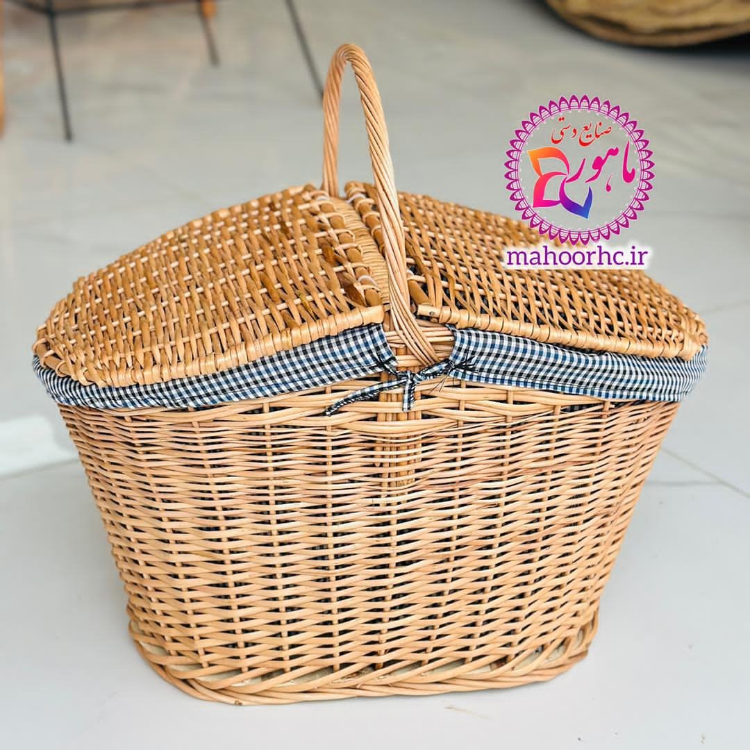 سبد پیکنیک کلبه ای روشن