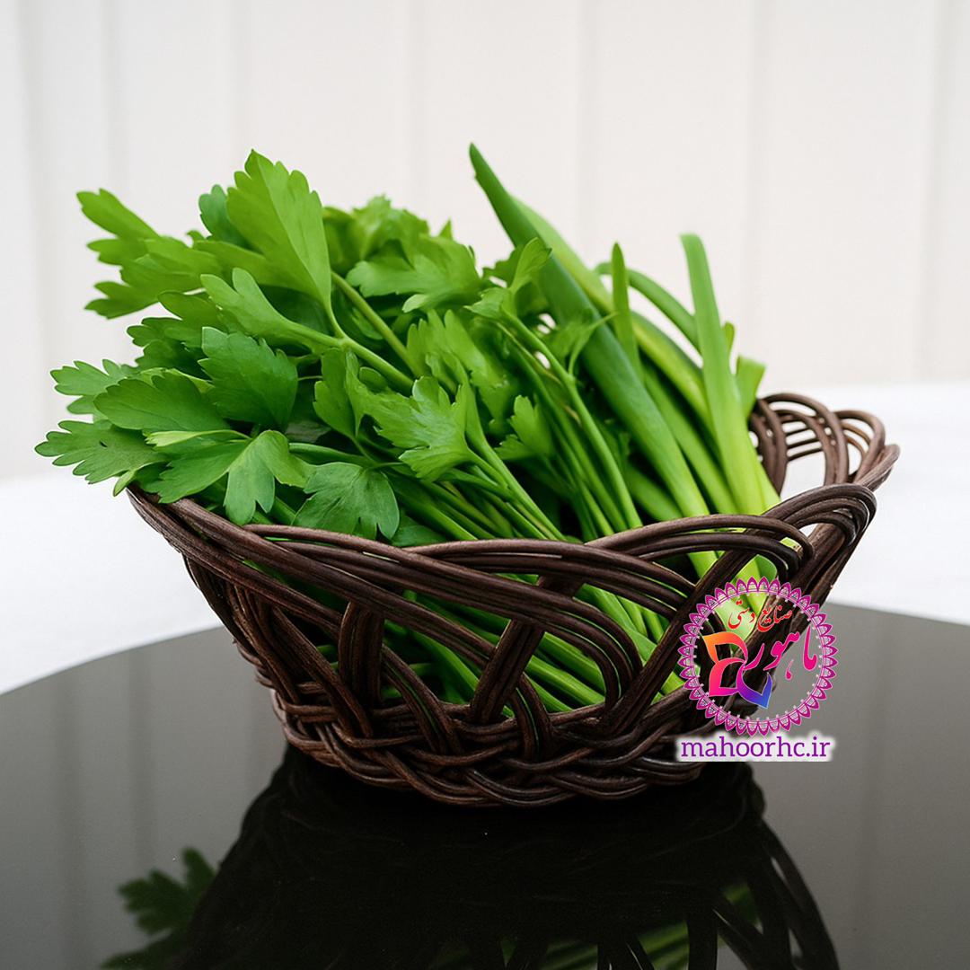 سبد سبزی حصیری دست‌بافت